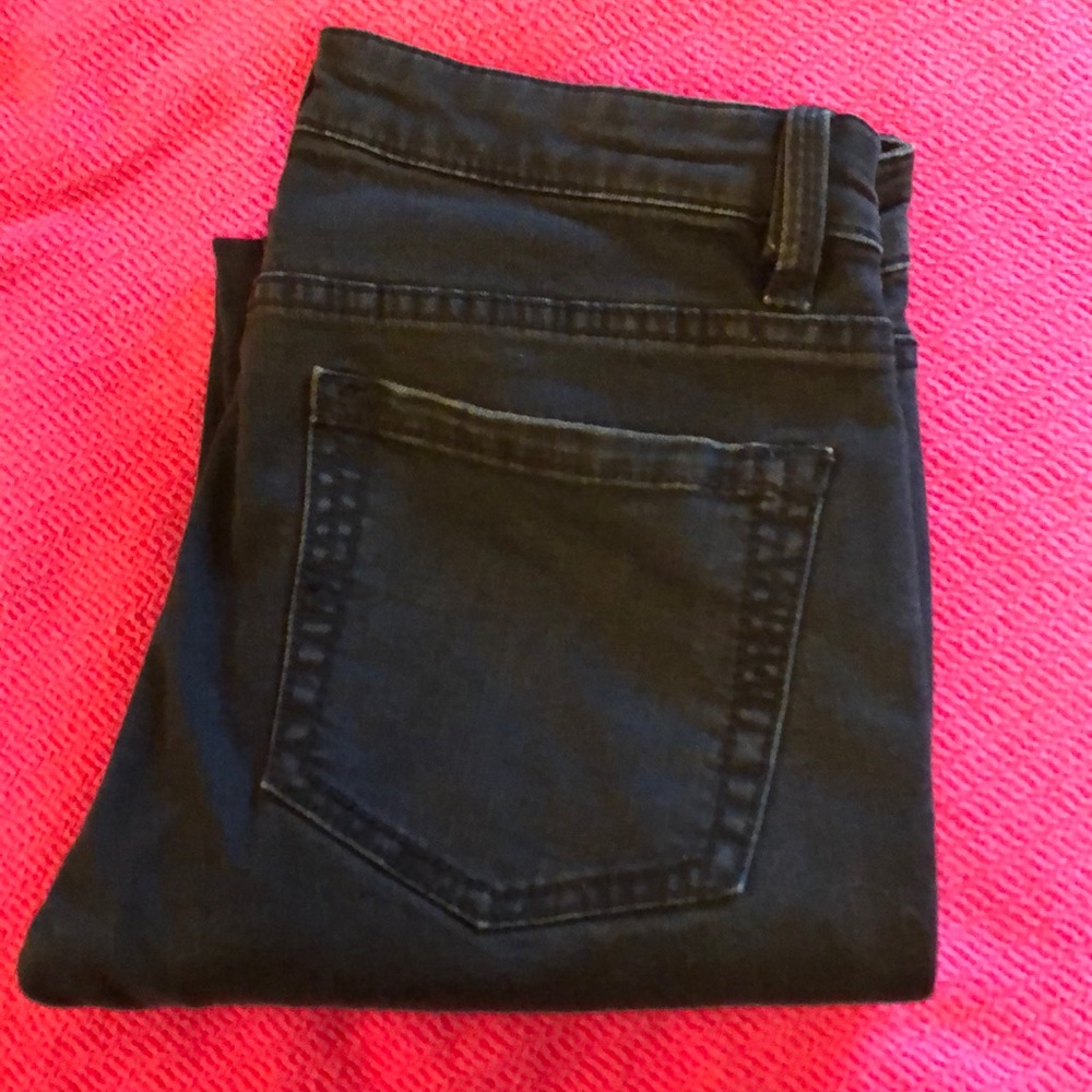 EUC BCBG Maxazria Moonlight Black Skinny Demin, 27